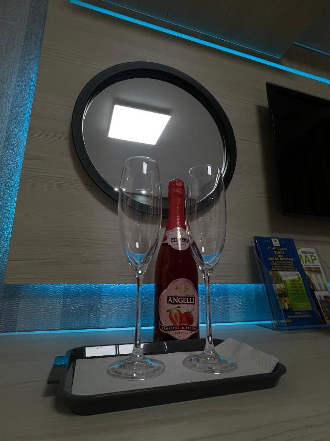 Voyage Cubic Adults Only Apartamento Sibiu Exterior foto